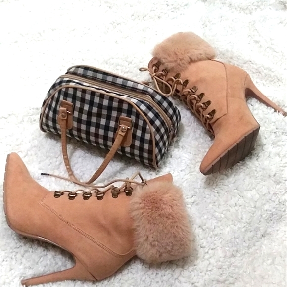 Mini Rubber Handbag Square Decor - Picture 3 of 8